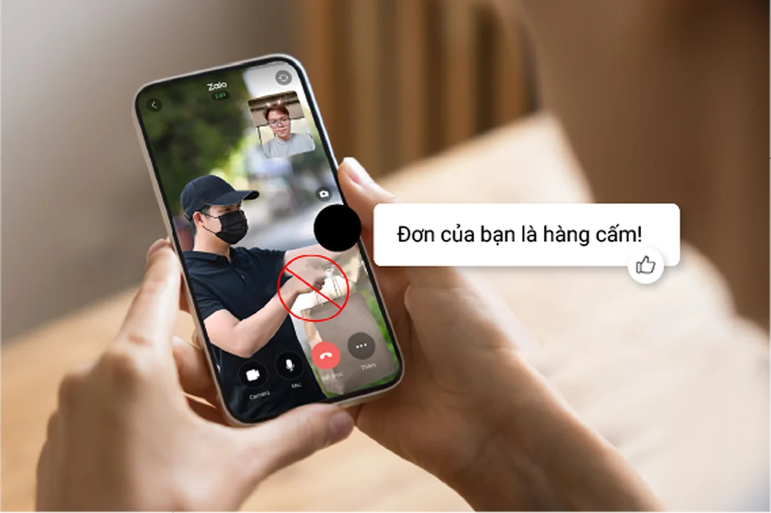 Mạo danh người giao hàng
